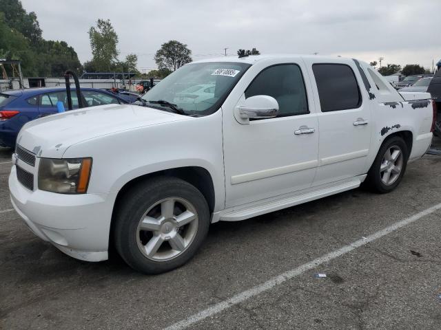  Salvage Chevrolet Avalanche