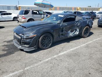 Salvage Ford Mustang