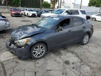  Salvage Toyota Yaris