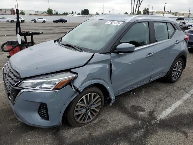  Salvage Nissan Kicks