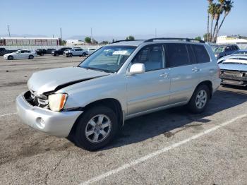  Salvage Toyota Highlander