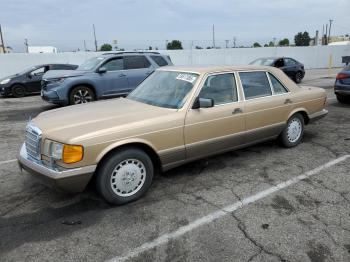  Salvage Mercedes-Benz 560-Class