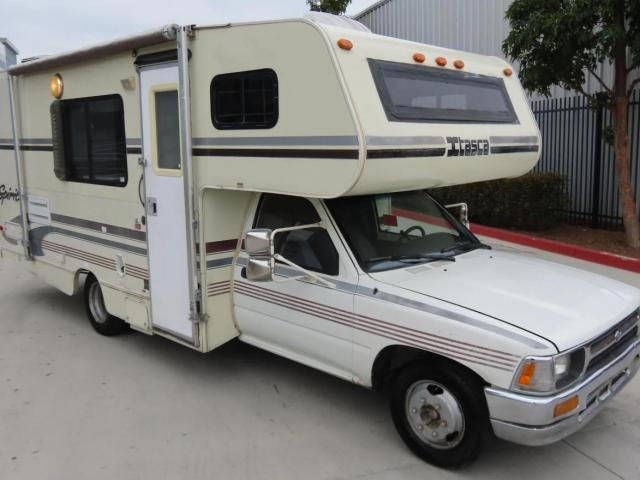  Salvage Toyota Pickup