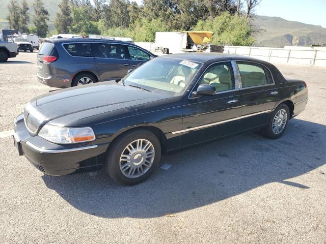  Salvage Lincoln Towncar