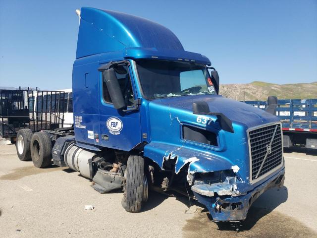  Salvage Volvo Vnm