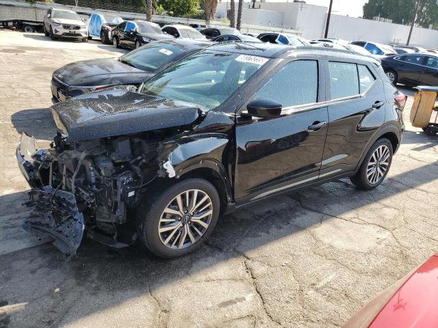  Salvage Nissan Kicks