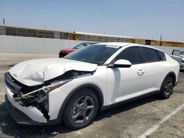  Salvage Kia K4 Lx