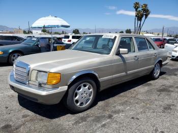  Salvage Mercedes-Benz 560-Class