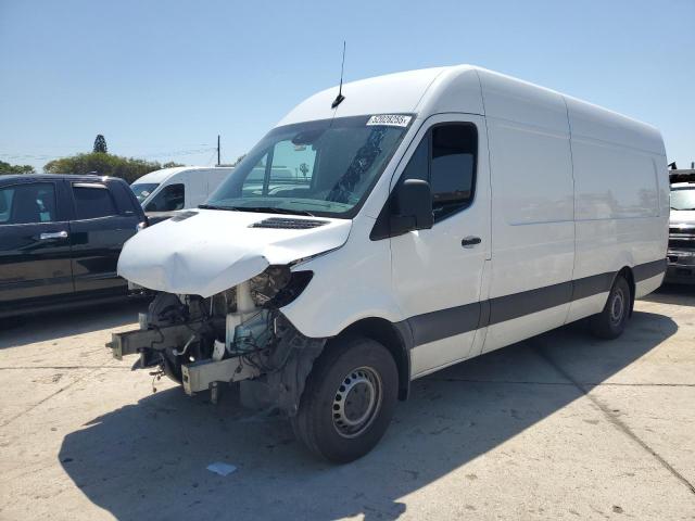  Salvage Mercedes-Benz Sprinter