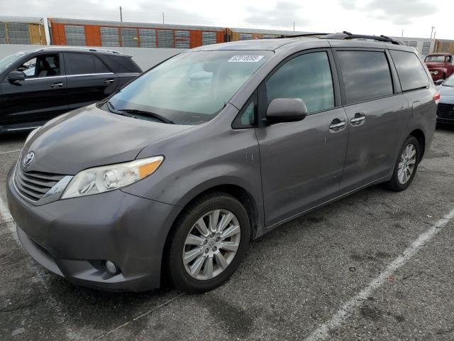 Salvage Toyota Sienna