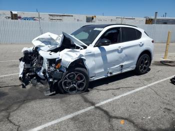  Salvage Alfa Romeo Stelvio