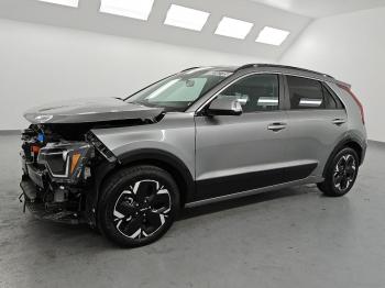  Salvage Kia Niro