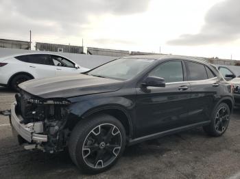  Salvage Mercedes-Benz GLA