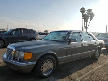 Salvage Mercedes-Benz 560-Class