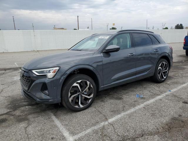  Salvage Audi Q8