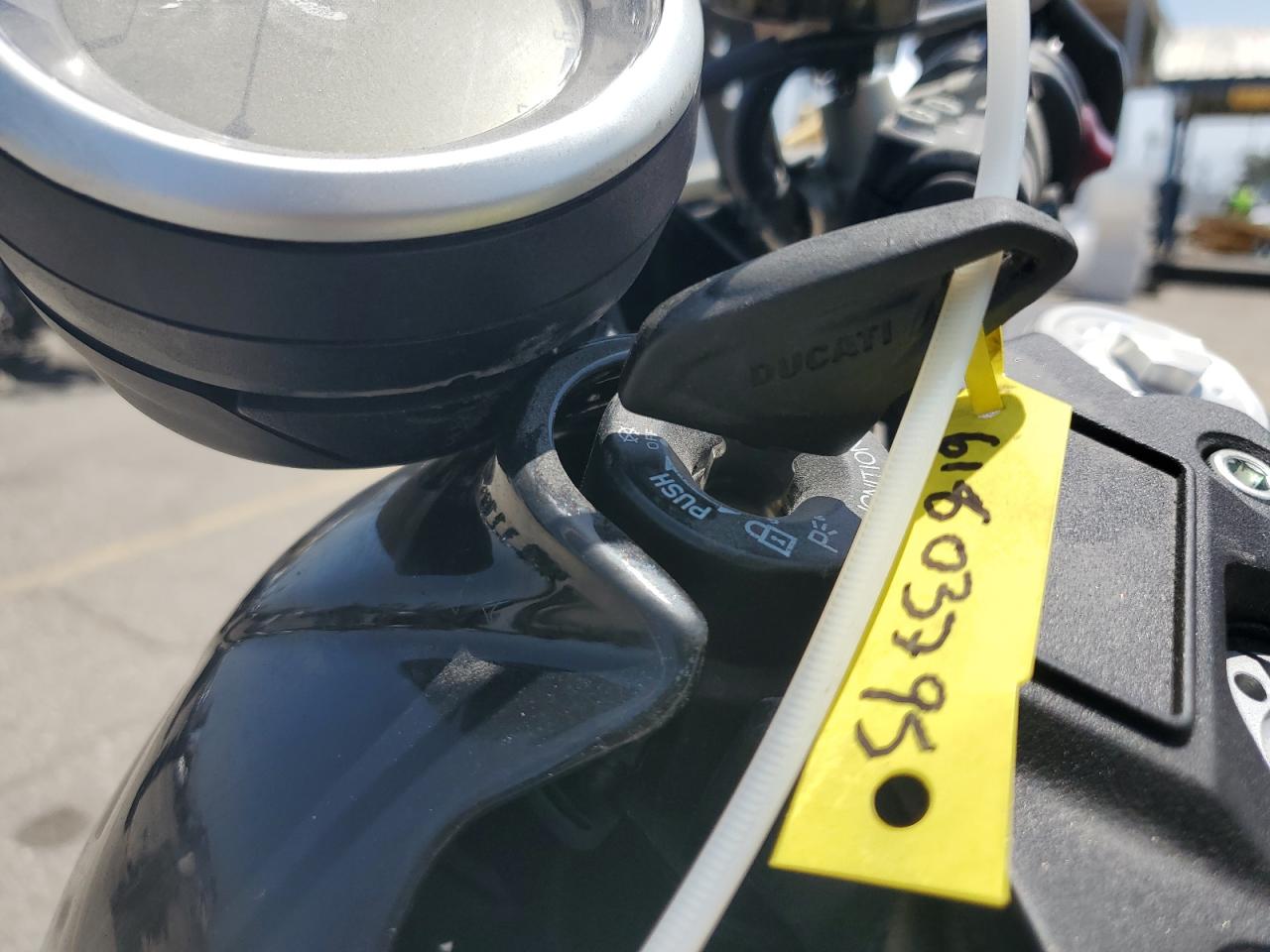 Ducati Scrambler 800 Image 5