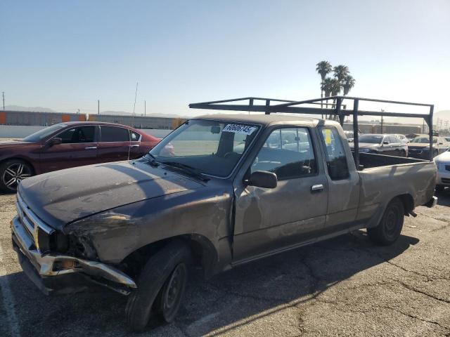  Salvage Toyota Pickup