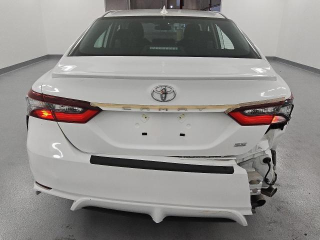 Toyota Camry Se Night Shade Image 6