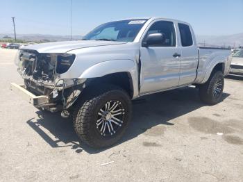  Salvage Toyota Tacoma