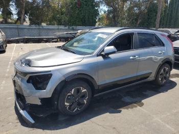  Salvage Kia Niro