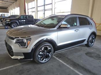  Salvage Kia Niro