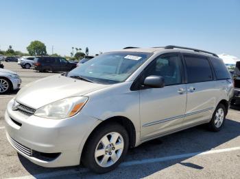  Salvage Toyota Sienna