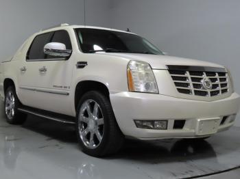  Salvage Cadillac Escalade