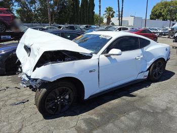  Salvage Ford Mustang