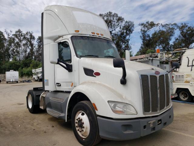  Salvage Peterbilt 579