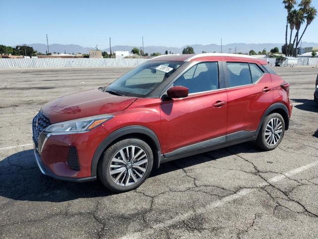  Salvage Nissan Kicks