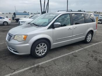  Salvage Chry Minivan