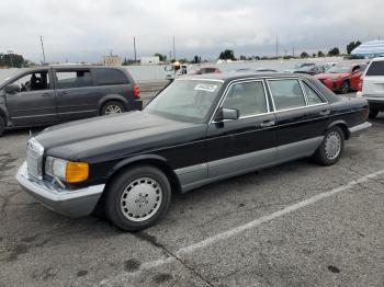 Salvage Mercedes-Benz 560-Class