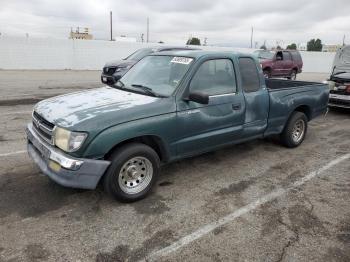  Salvage Toyt Tacoma