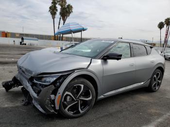  Salvage Kia EV6