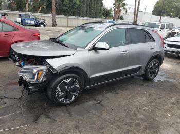  Salvage Kia Niro