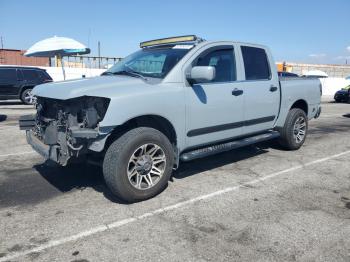  Salvage Nissan Titan