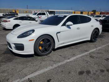  Salvage Porsche Panamera
