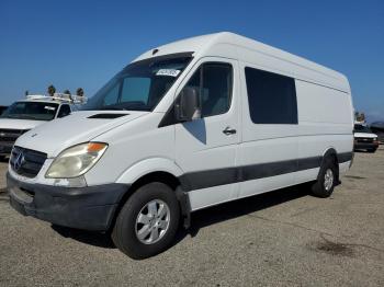  Salvage Mercedes-Benz Sprinter