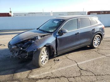  Salvage Porsche Cayenne