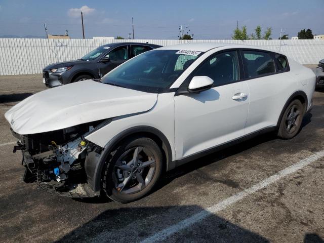  Salvage Kia K4 Lx
