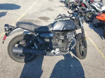  Salvage Moto Guzzi V7 Stone
