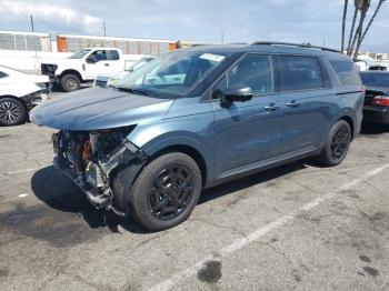  Salvage Kia Carnival