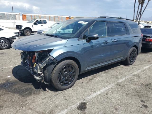  Salvage Kia Carnival
