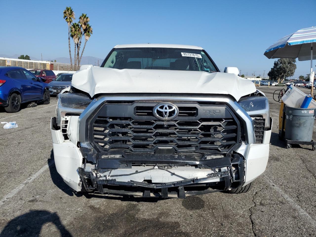 Toyota Tundra Crewmax Limited Image 3