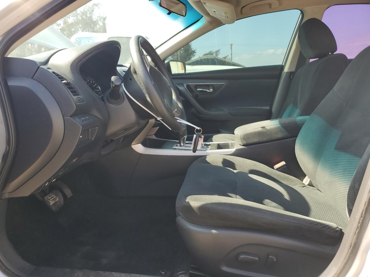 Nissan Altima 2.5 Image 7