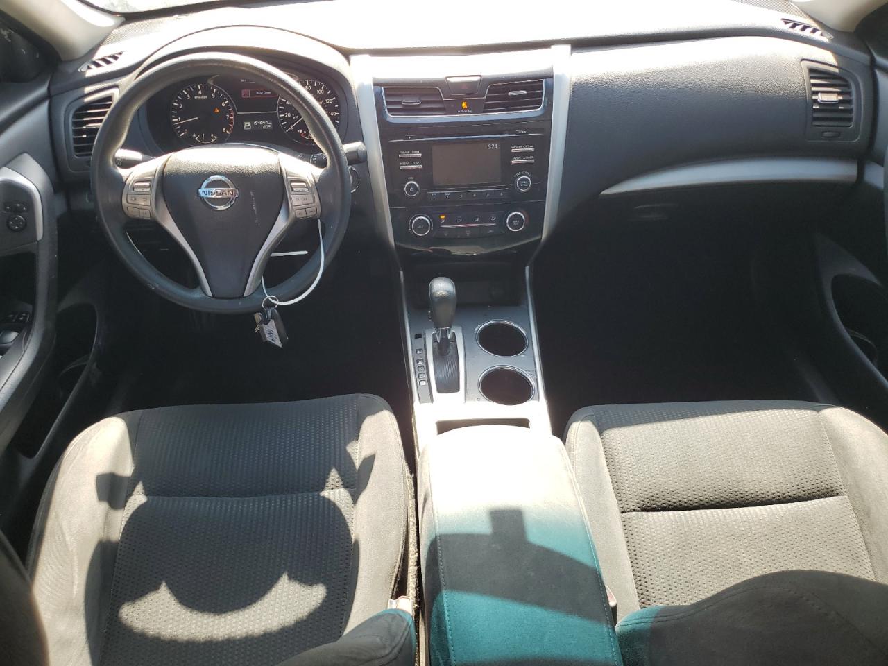 Nissan Altima 2.5 Image 8