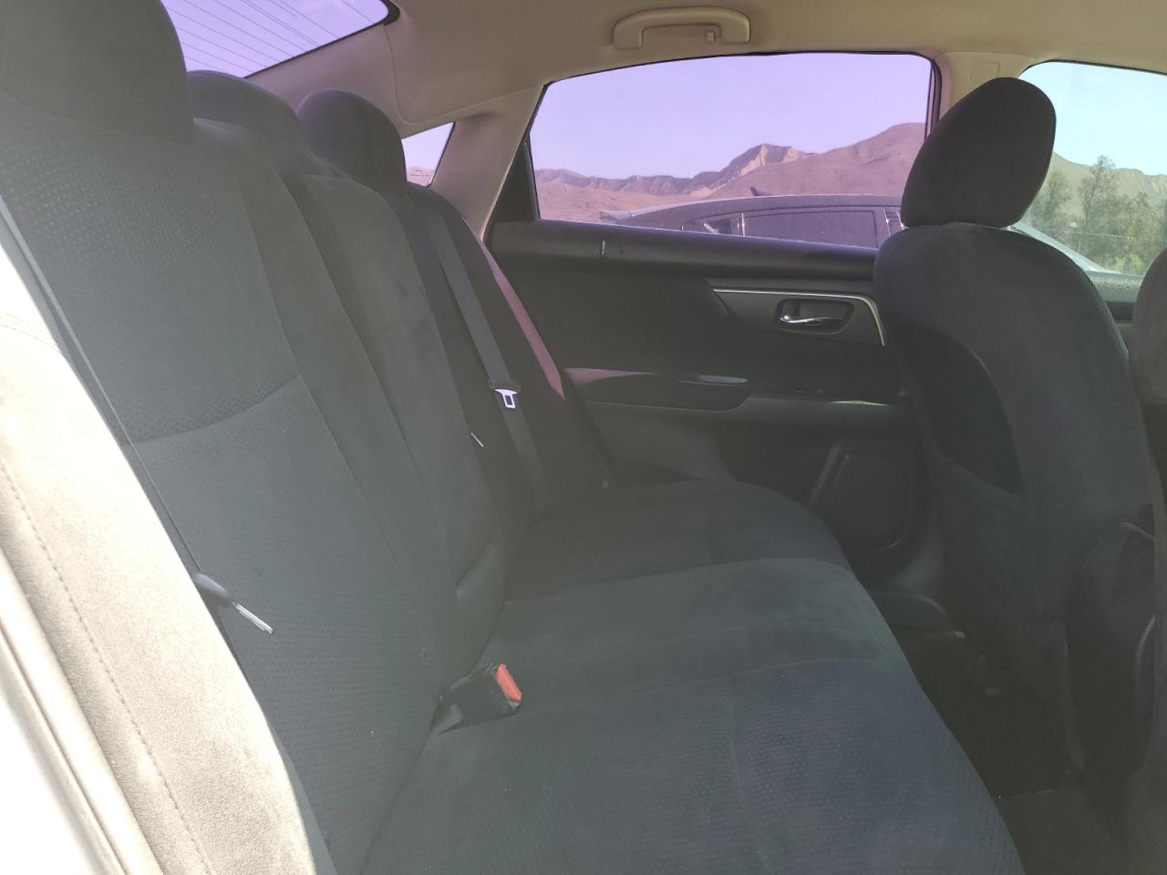 Nissan Altima 2.5 Image 6