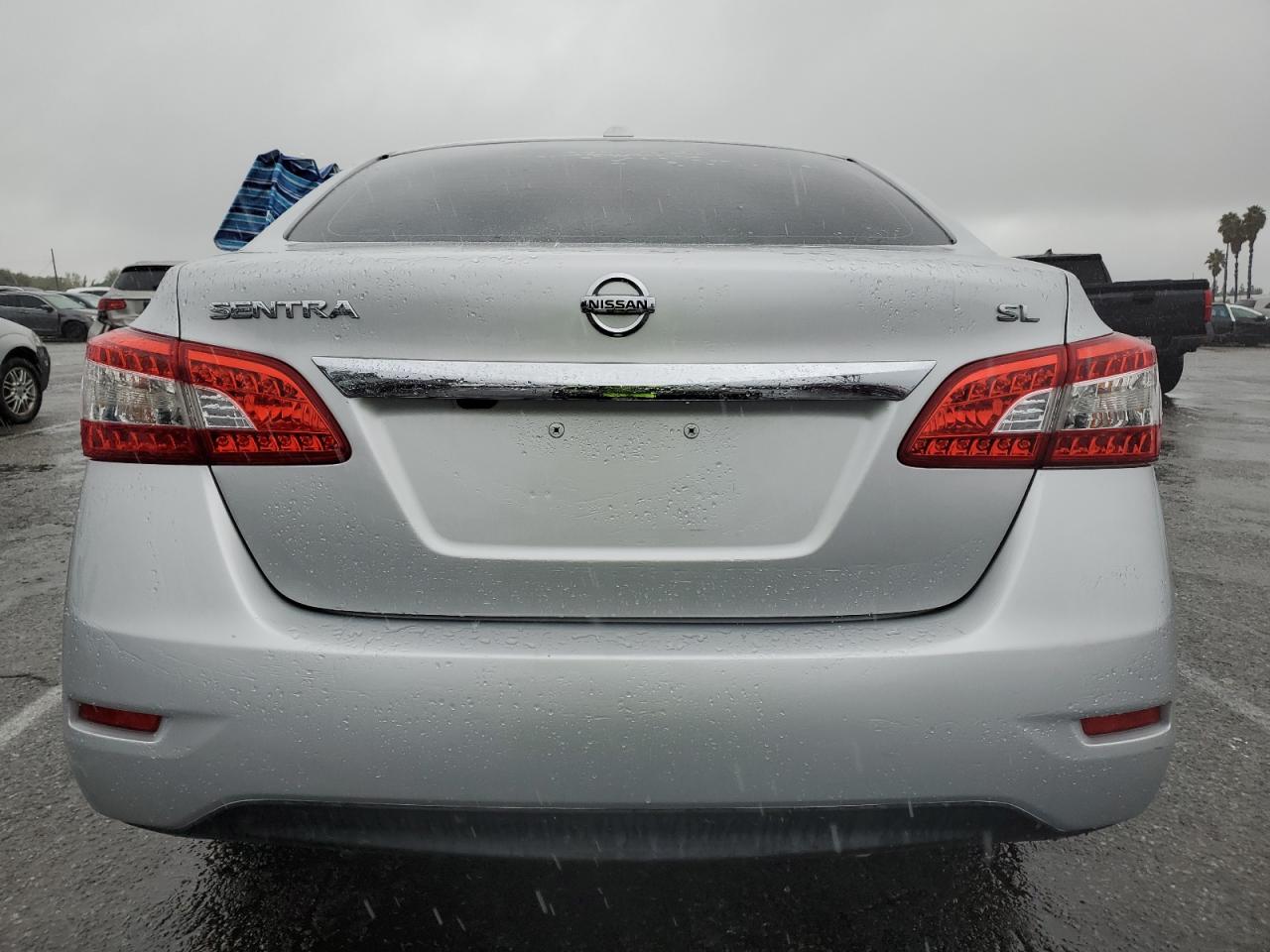 Nissan Sentra S Image 9