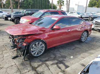  Salvage Nissan Altima