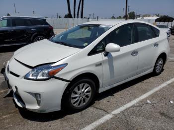  Salvage Toyota Prius